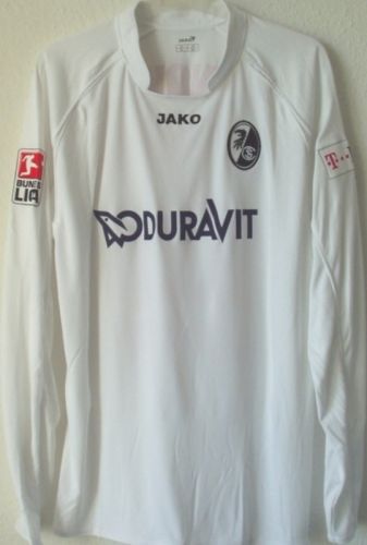 SC Freiburg 2008-09 away