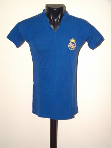 Real Madrid 1974-75 away