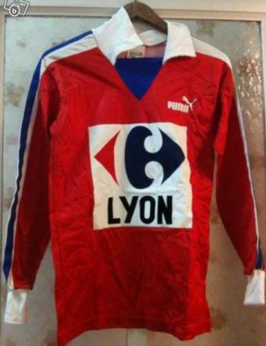 Olympique Lyon 1980-81 away