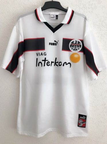 Eintracht Frankfurt 1999-00 away