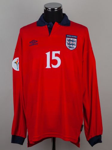 England 2000 Away