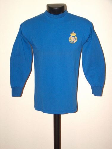 Real Madrid 1973-74 away