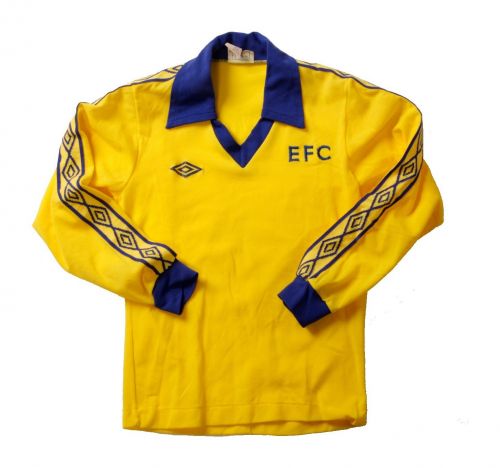 Everton 1976-77 away